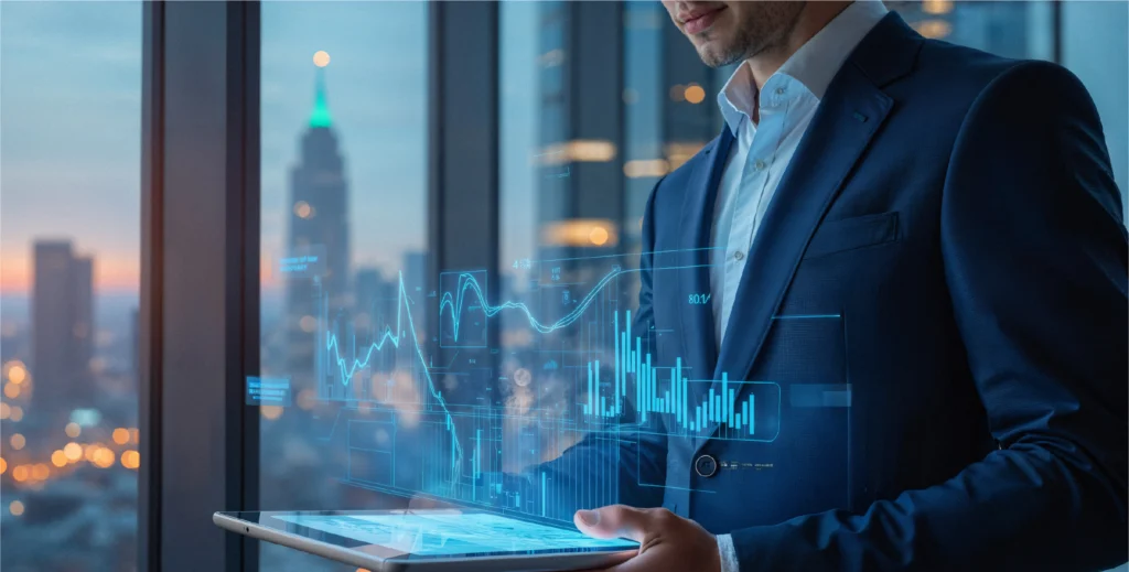 Hombre-revisando-gráfica-en-tableta